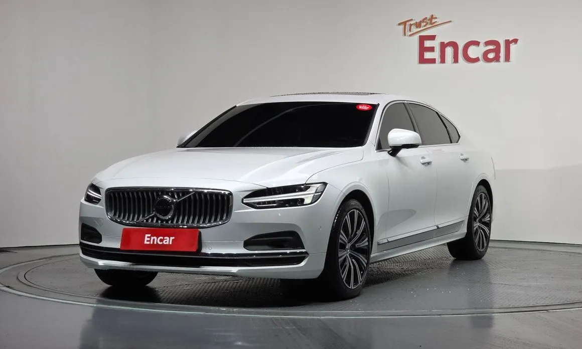 Volvo S90 — фото 1