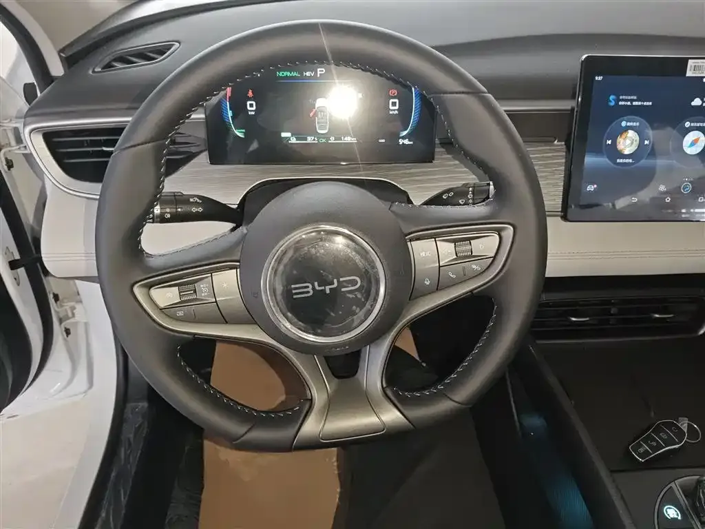 BYD Seal 05 DM-i — фото 3