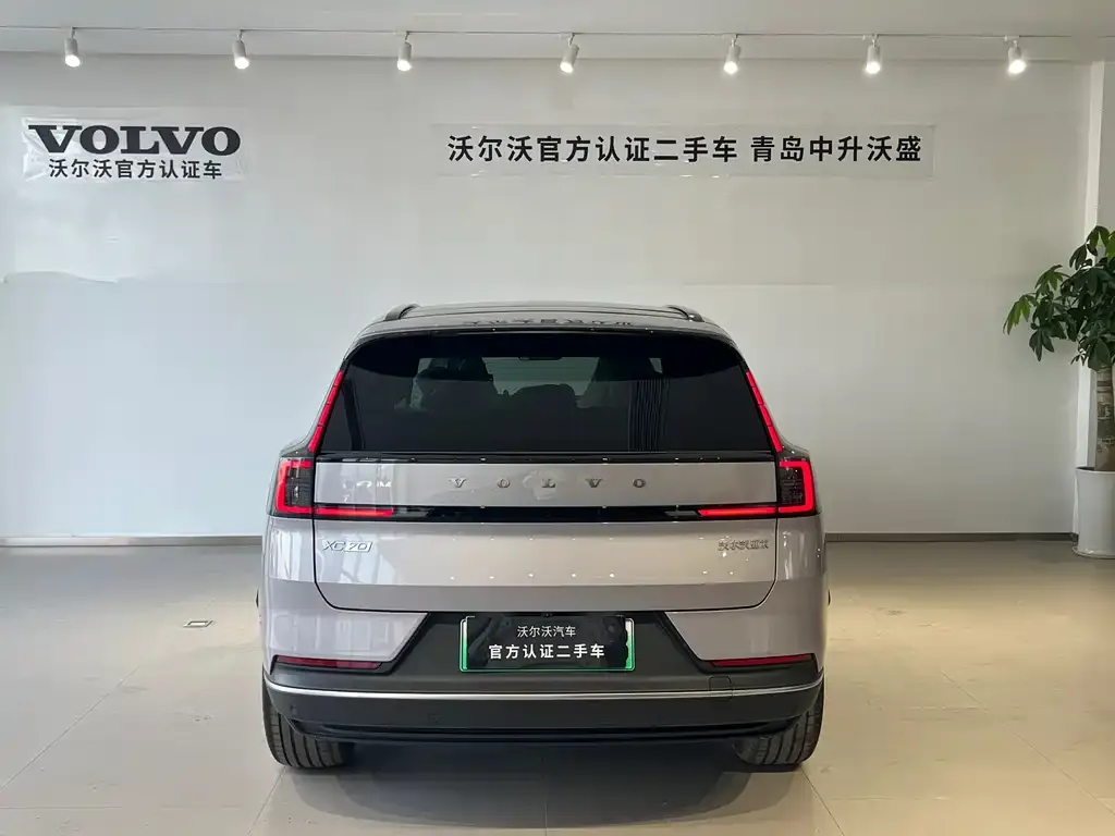 Volvo XC70 Plug-in Hybrid — фото 3