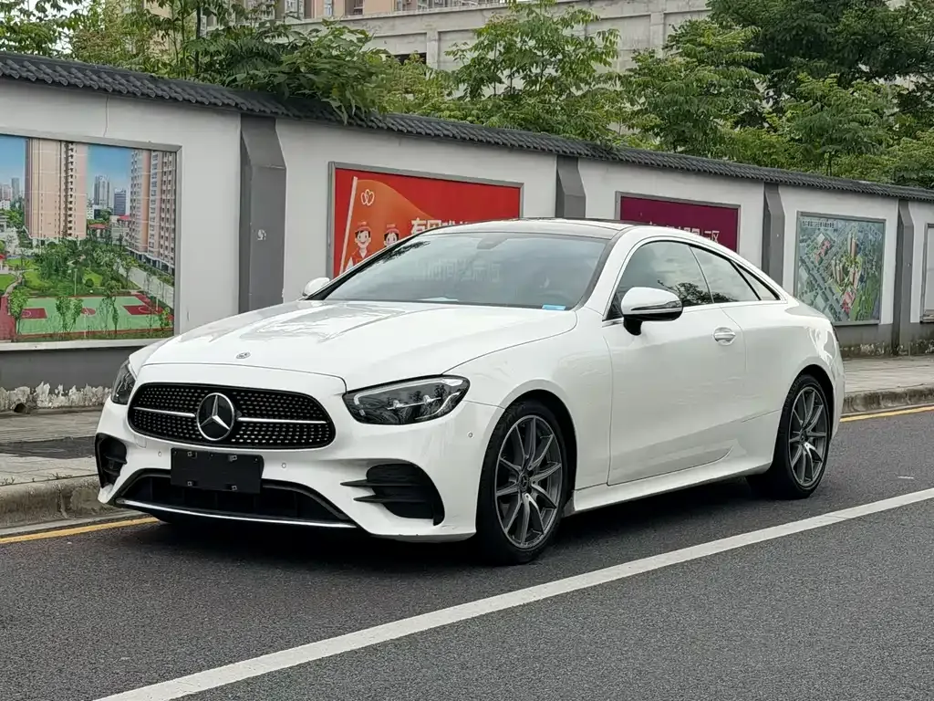 Mercedes-Benz E-Class (Import) — фото 1