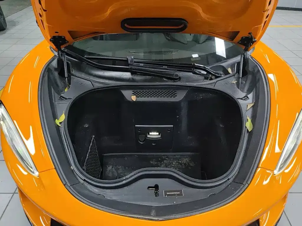 McLaren GT — фото 10