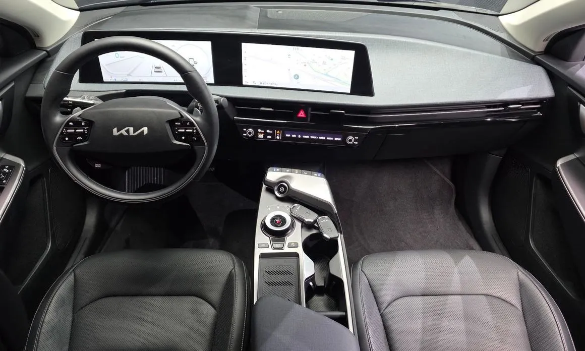 Kia EV6 — фото 8