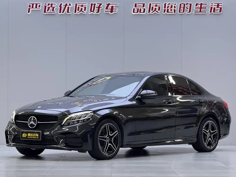 Mercedes-Benz C-Class — фото 1