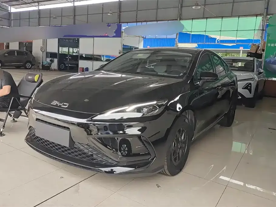 BYD Seal 05 DM-i — фото 1