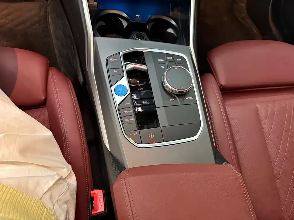 BMW i3 — фото 3