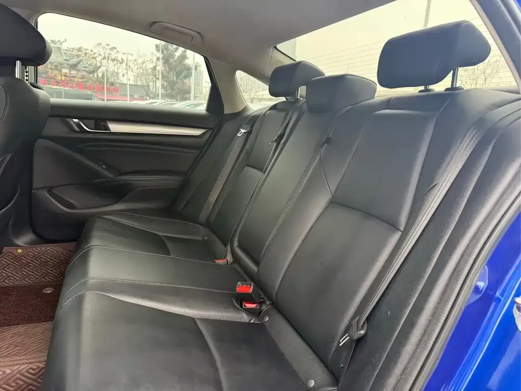 Honda Accord — фото 2