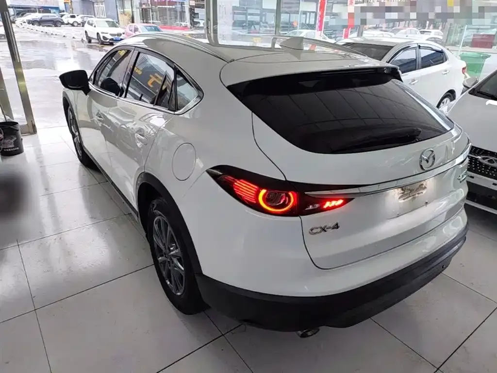Mazda CX-4 — фото 2