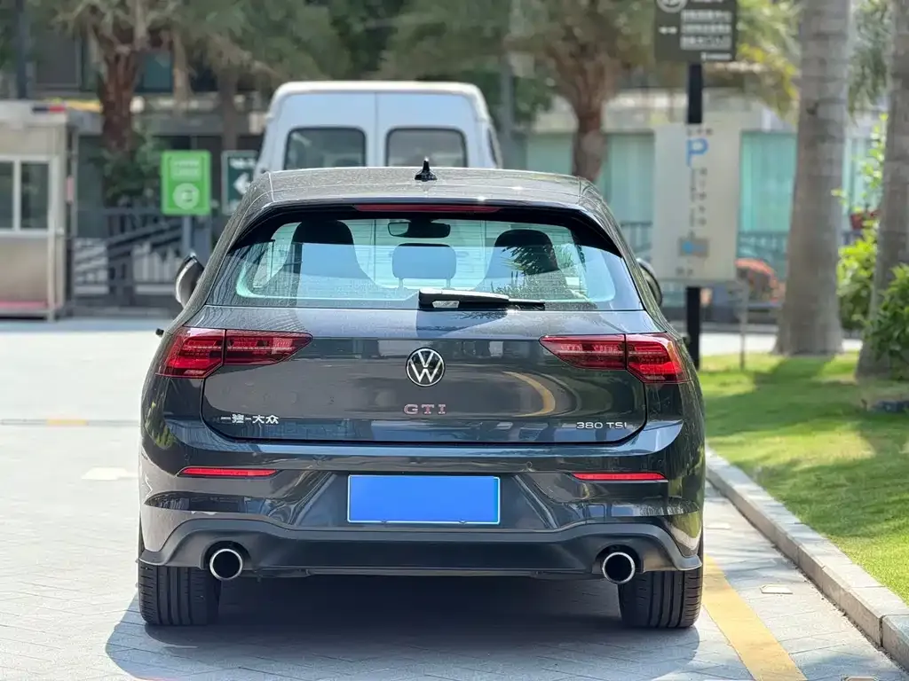 Volkswagen Golf GTI — фото 7