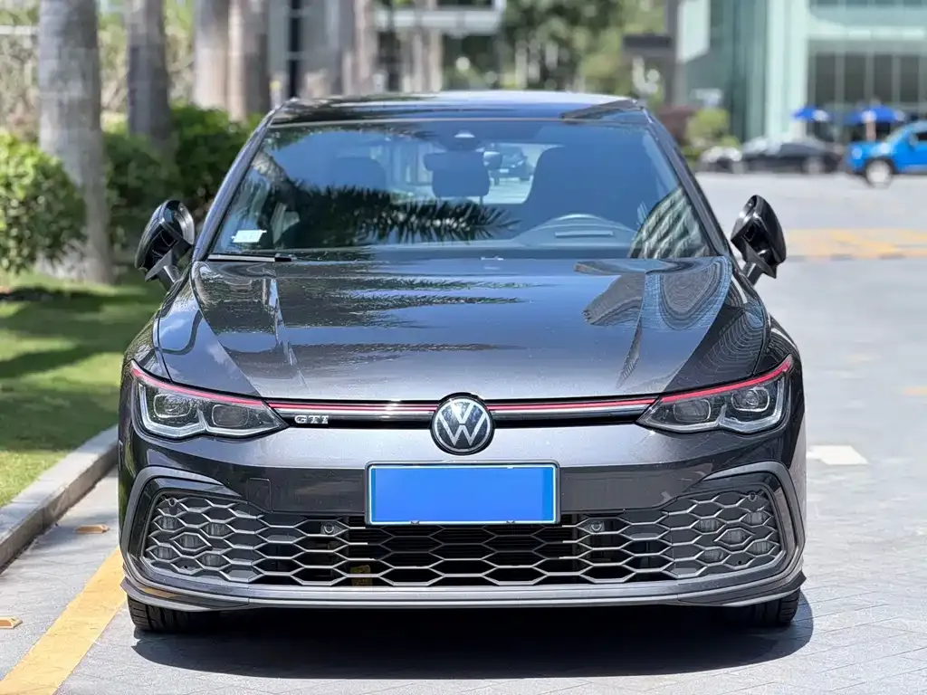 Volkswagen Golf GTI — фото 9