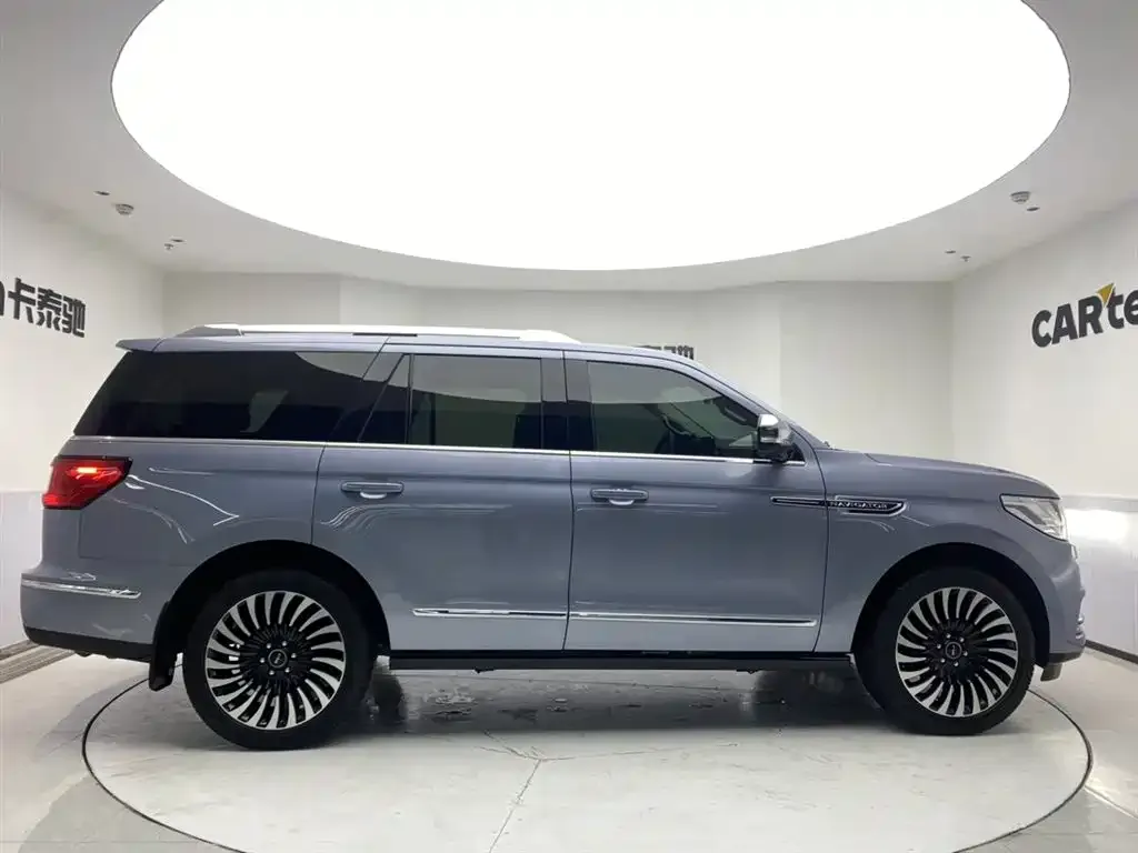 Lincoln Navigator — фото 6