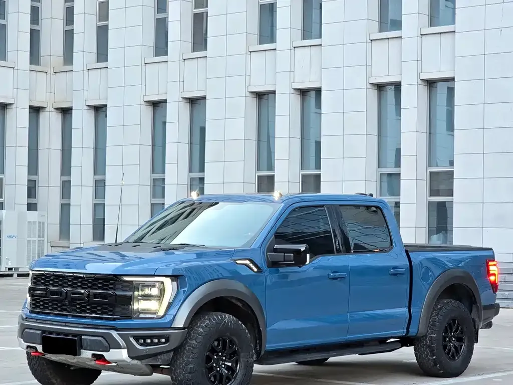 Ford F-150 Raptor — фото 1