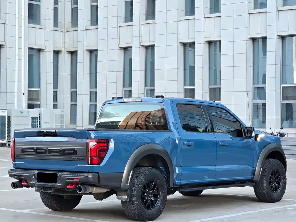 Ford F-150 Raptor — фото 6