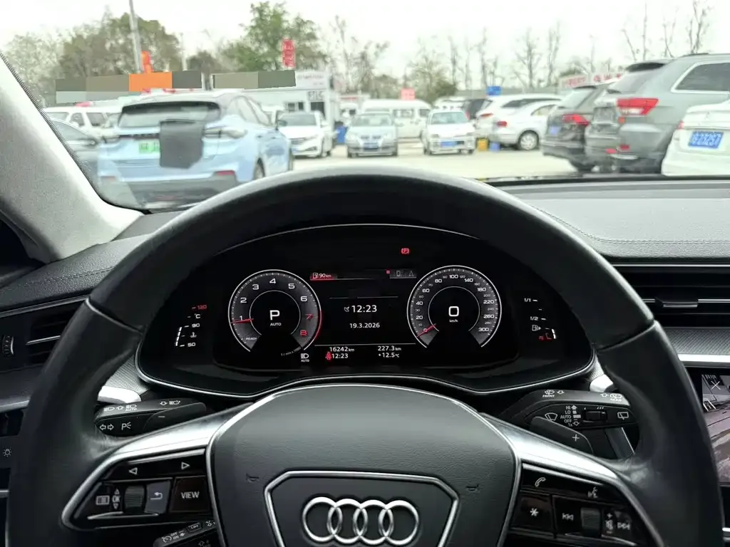 Audi A6 (Import) — фото 3