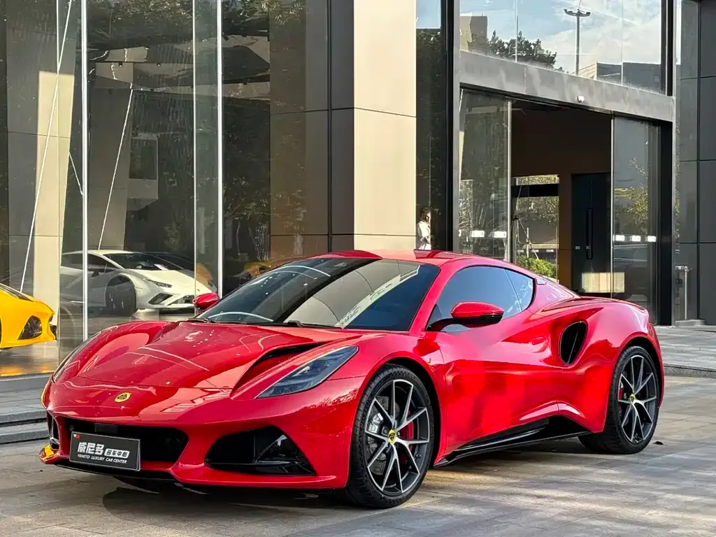 Lotus Emira — фото 1