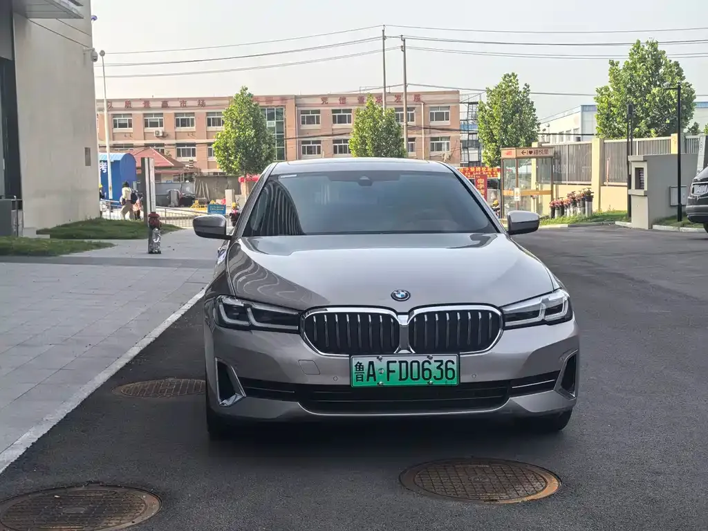 BMW 5 Series New Energy — фото 8