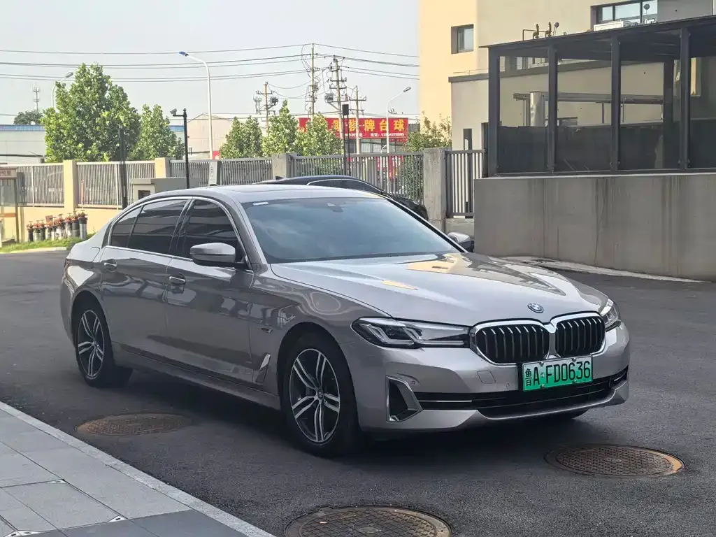 BMW 5 Series New Energy — фото 9