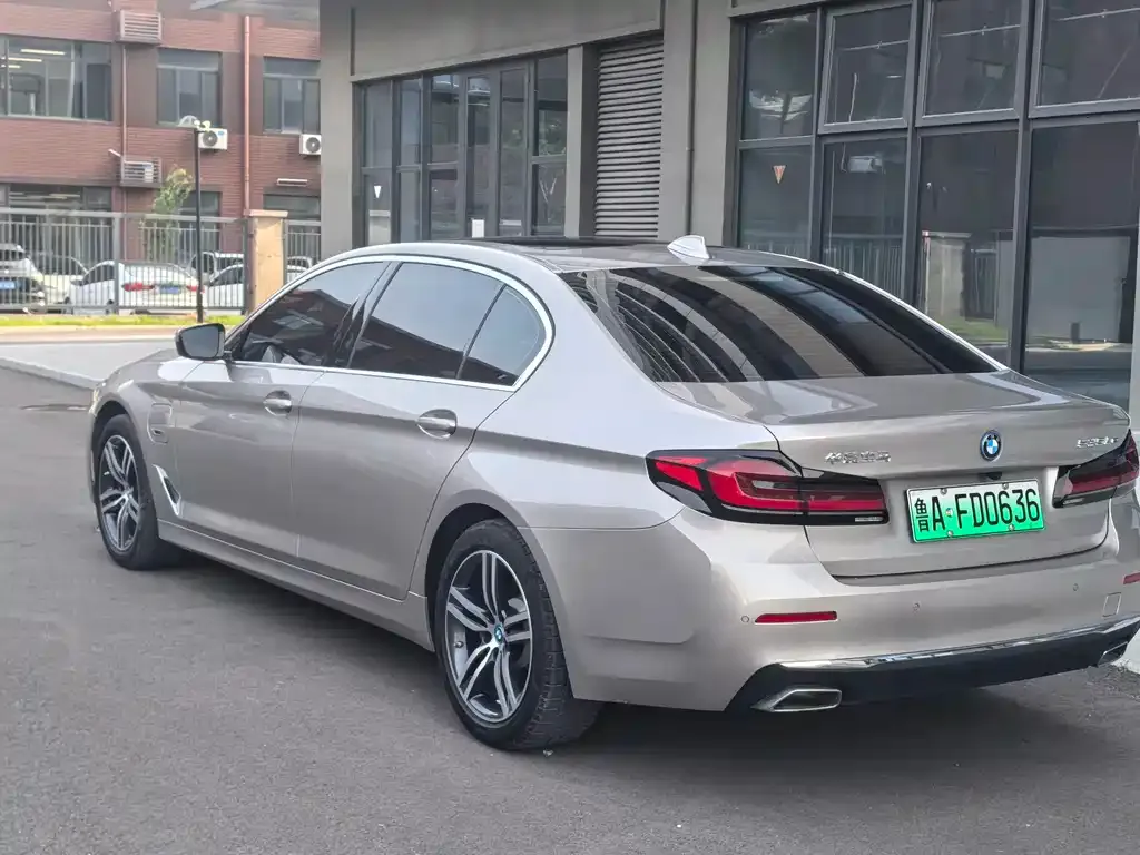 BMW 5 Series New Energy — фото 6