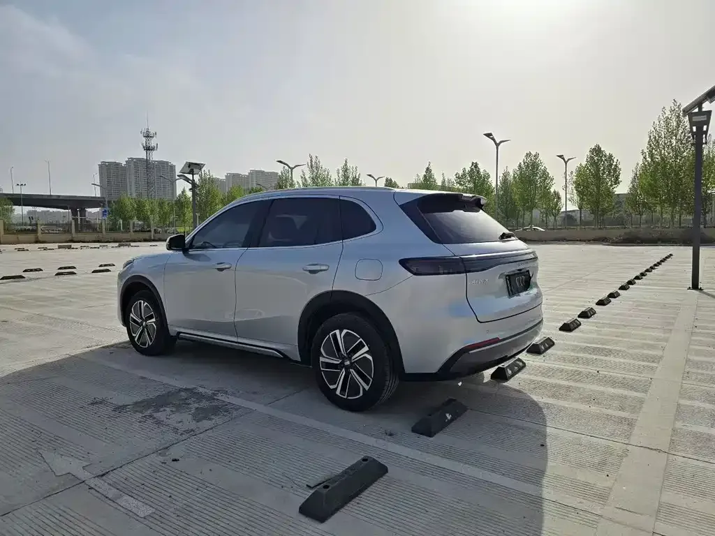 Geely Galaxy Xingjian 7 — фото 2