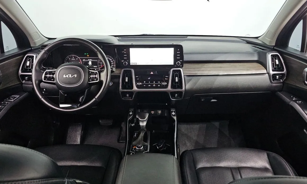 Kia Sorento — фото 6
