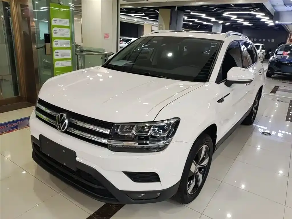 Volkswagen Tharu — фото 1
