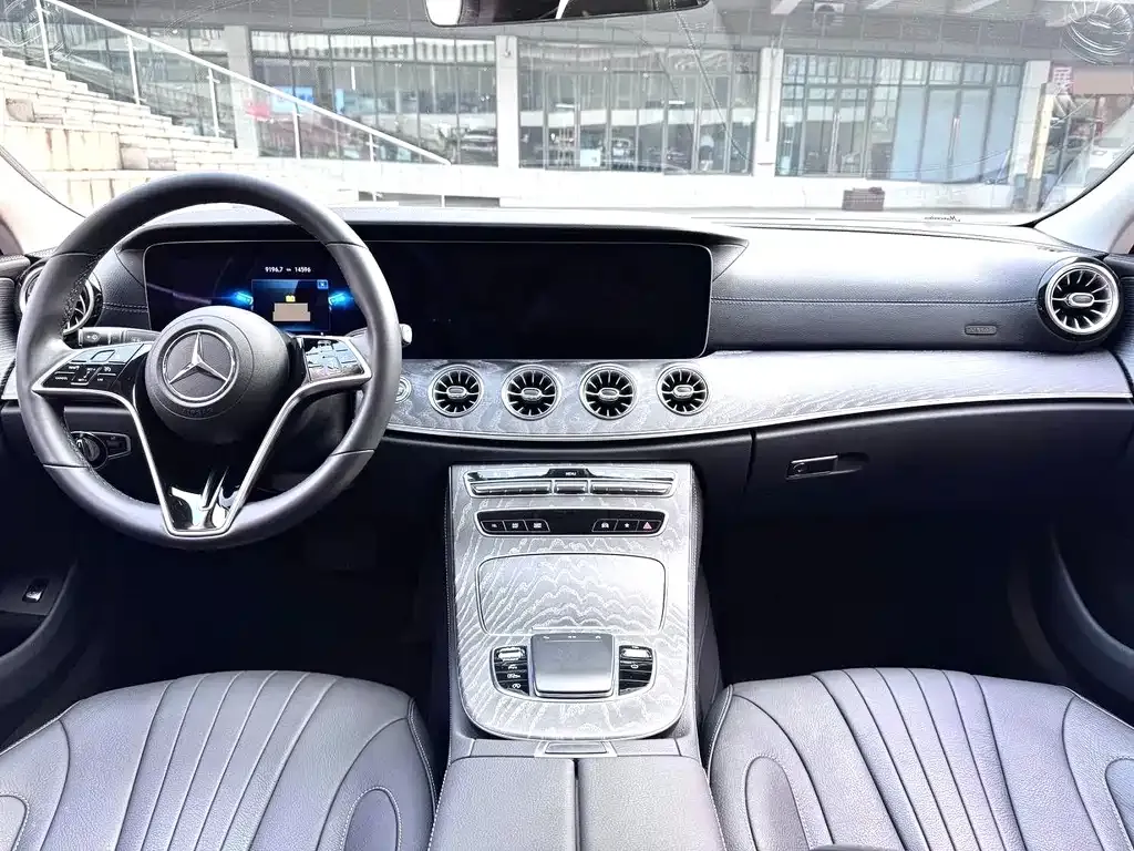 Mercedes-Benz CLS — фото 6
