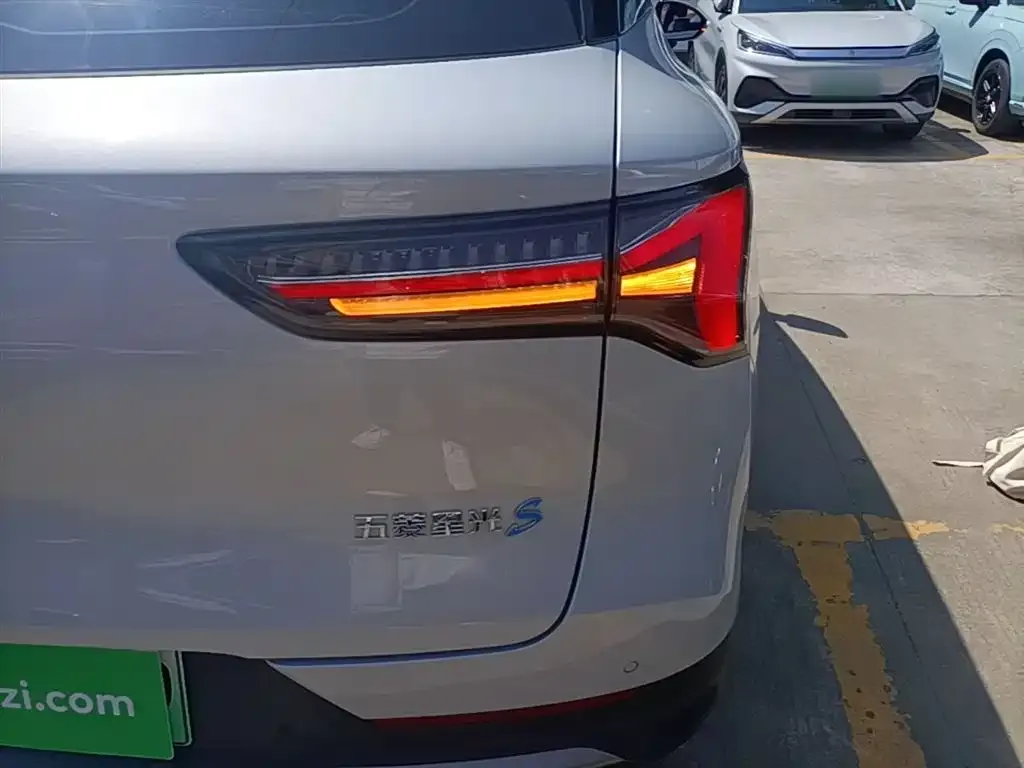 Wuling Xingguang S — фото 2