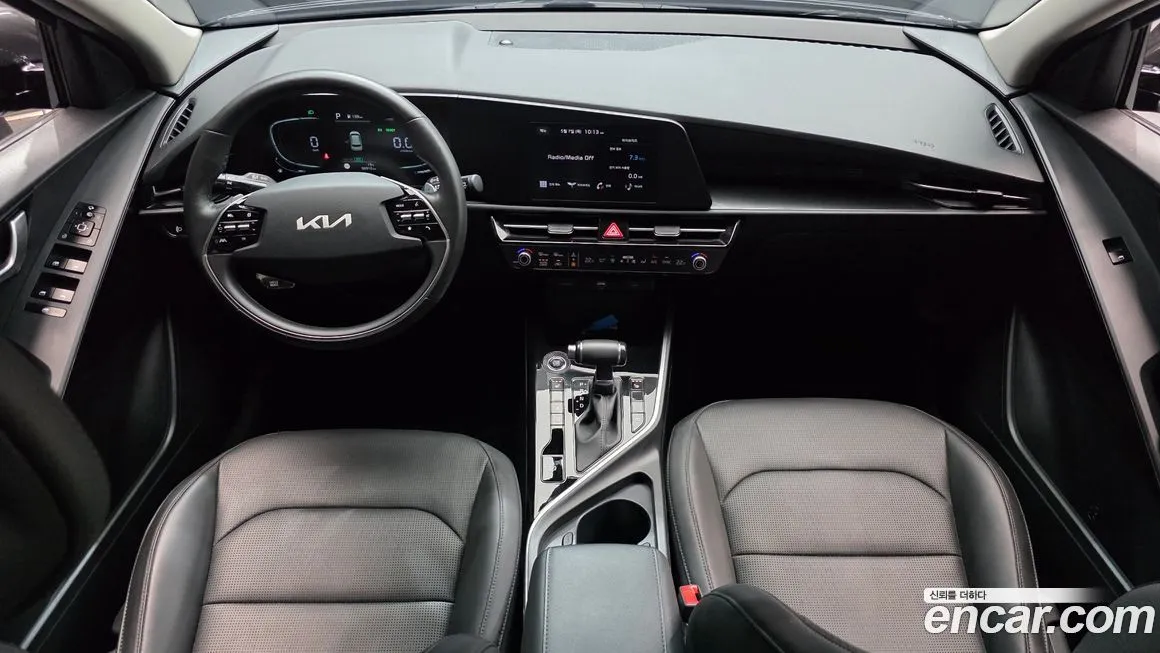Kia Niro — фото 9