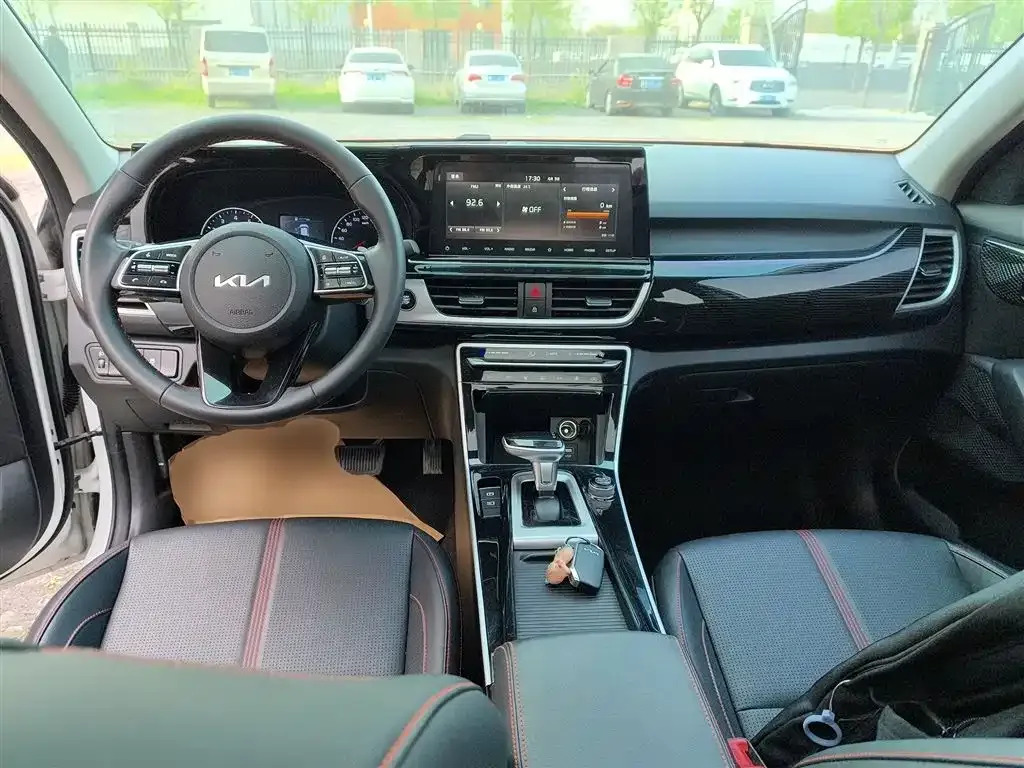 Kia KX3 — фото 4