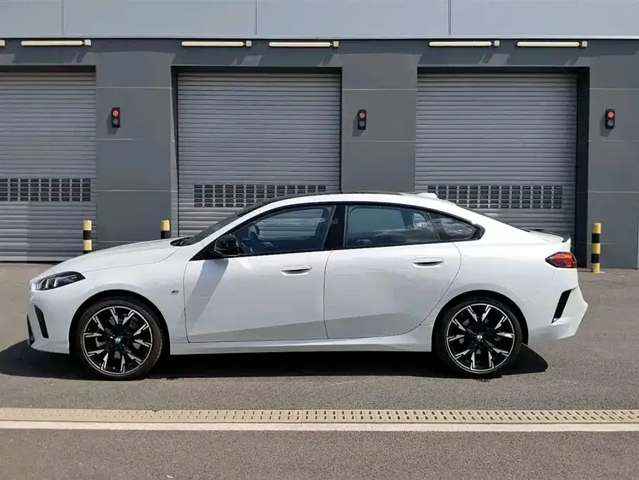 BMW 2 Series — фото 10
