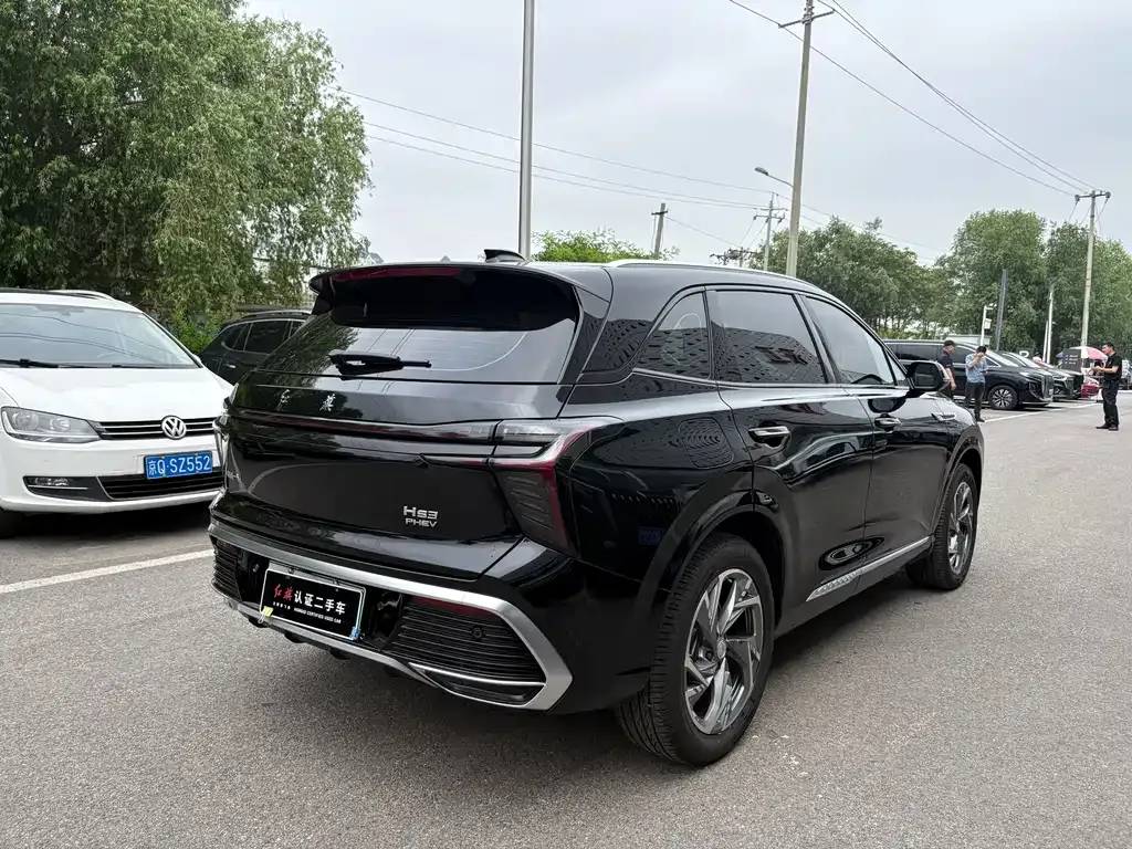 Hongqi HS3 PHEV — фото 9