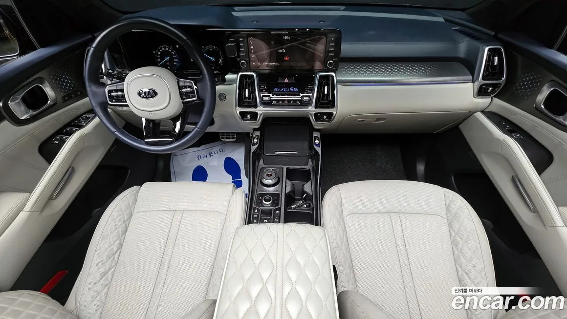 Kia Sorento — фото 8