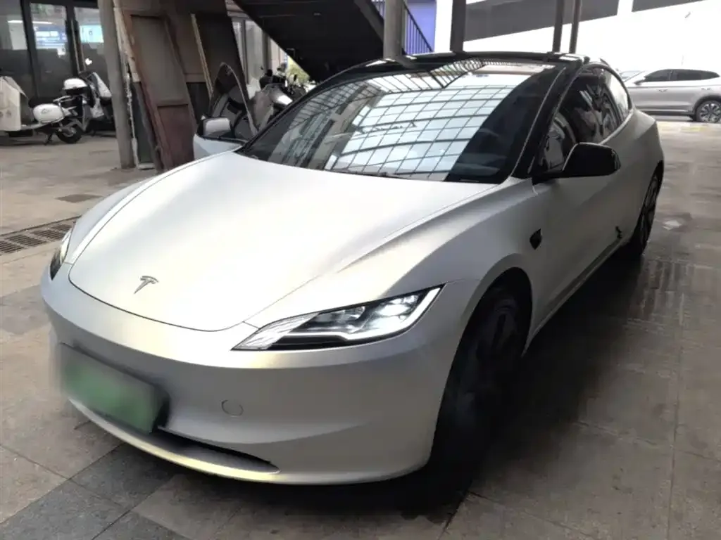 Tesla Model 3 — фото 2