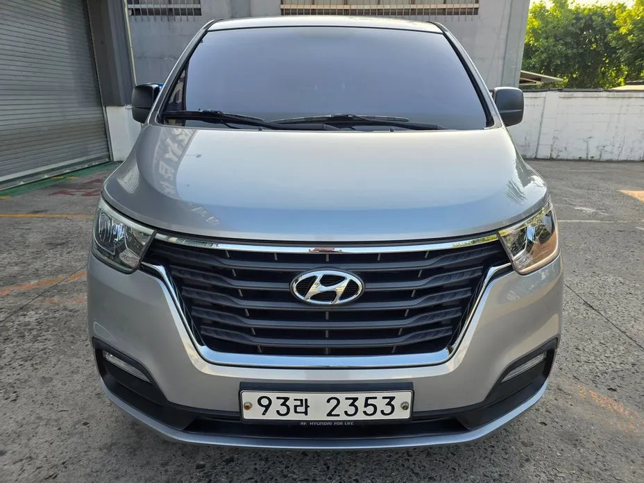 Hyundai Starex — фото 2