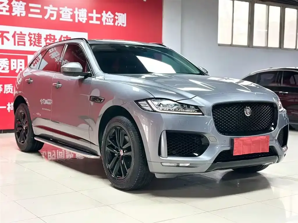 Jaguar F-PACE — фото 5