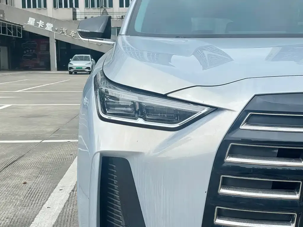 GAC Motor Trumpchi GS4 — фото 2