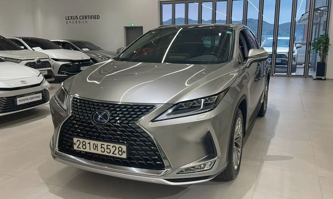 Lexus RX — фото 1