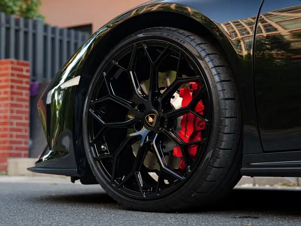 Lamborghini Huracan — фото 9