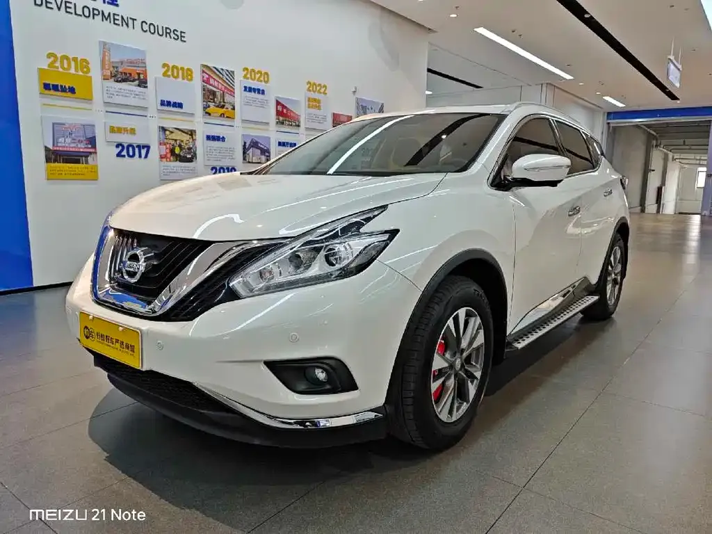 Nissan Murano — фото 1