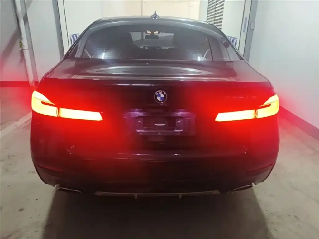 BMW 5 Series New Energy — фото 6