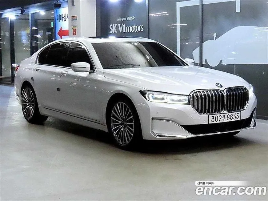 BMW 7-Series — фото 1