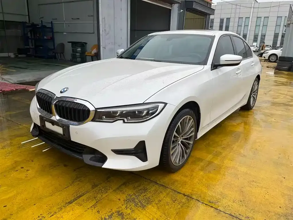 BMW 3 Series — фото 1