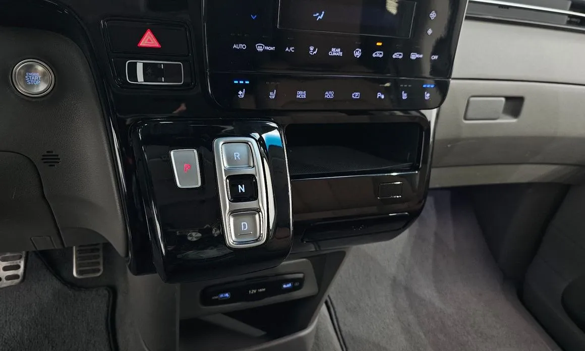 Hyundai Staria — фото 9