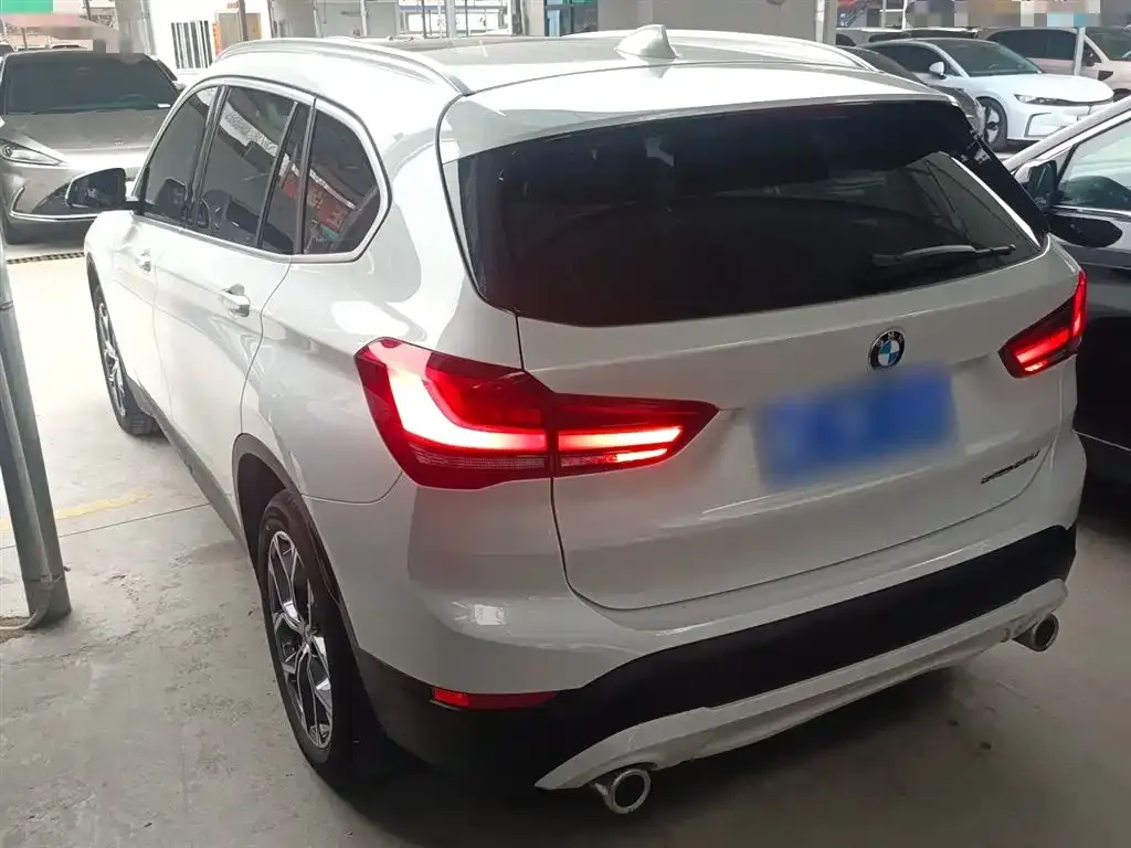 BMW X1 — фото 6