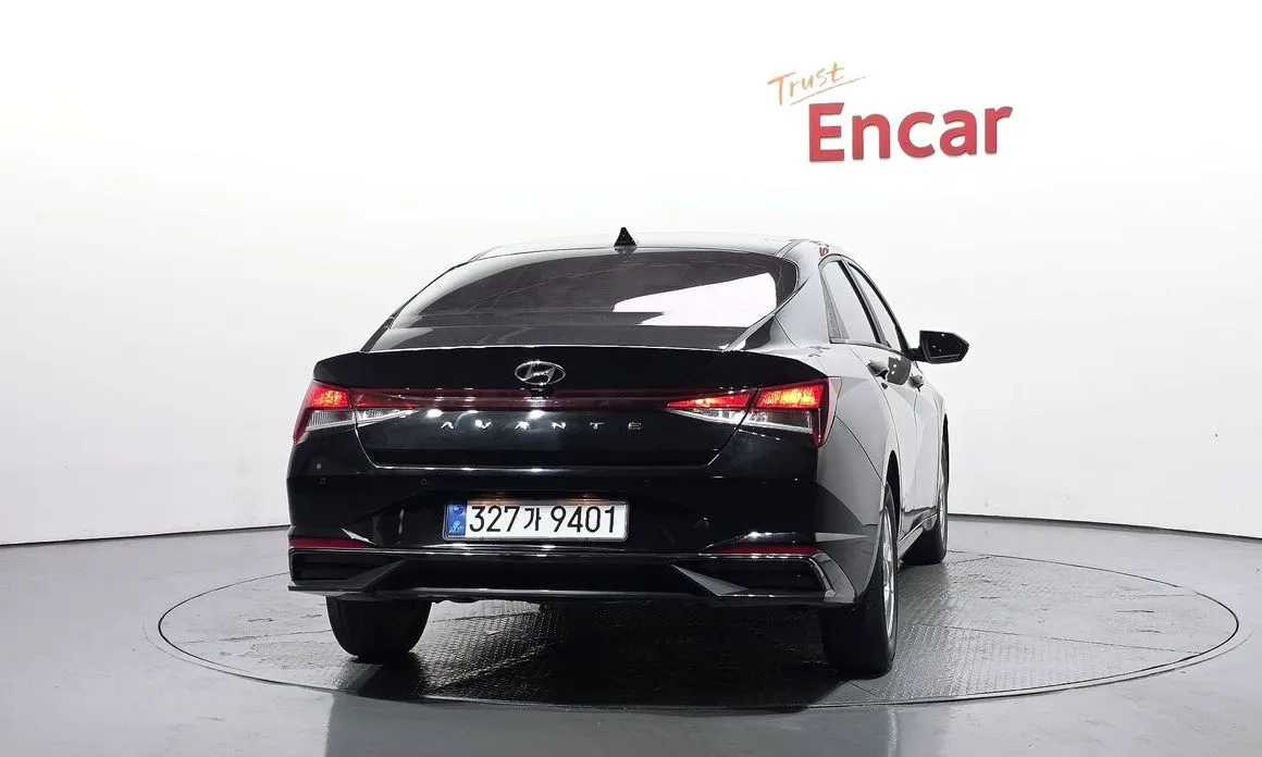 Hyundai AVANTE — фото 2