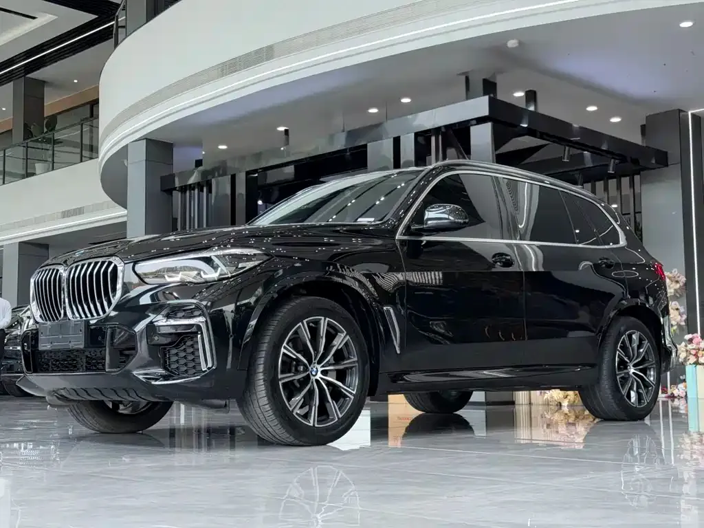 BMW X5 — фото 1