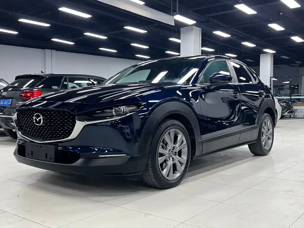 Mazda CX-30 — фото 1