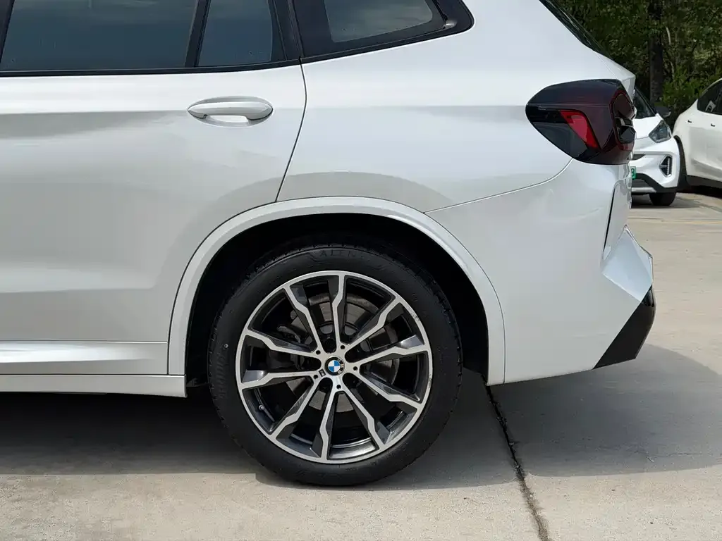 BMW X3 — фото 10