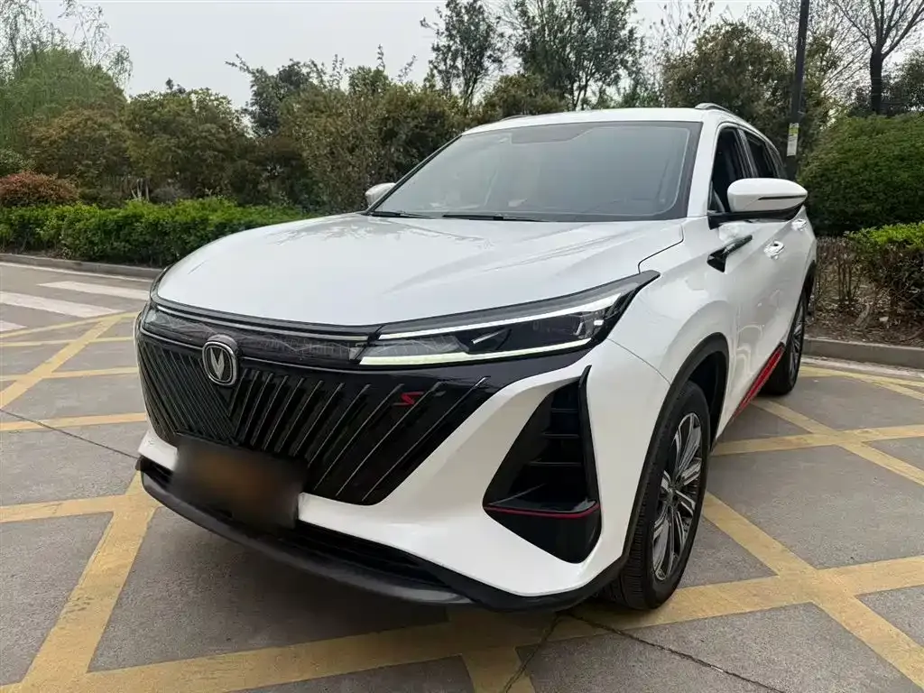 Changan CS75PLUS — фото 1