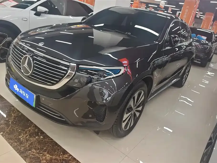 Mercedes-Benz EQC — фото 1