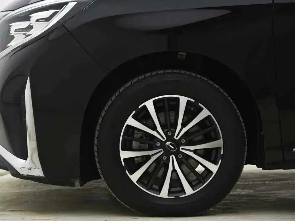 GAC Motor Trumpchi M8 — фото 10